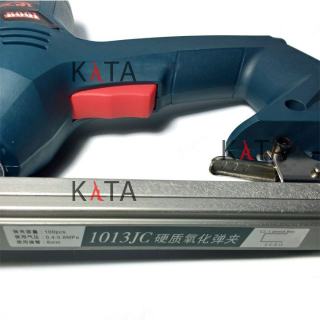 súng bắn đinh 1013J