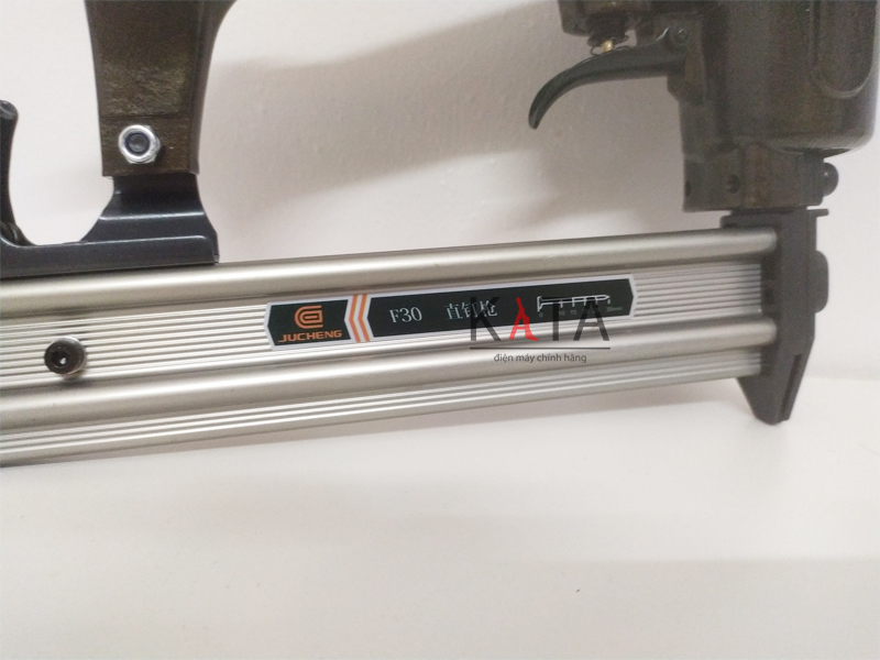 súng bắn đinh f 30